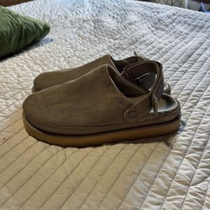 UGG Gray Suede Slingback Shoes
